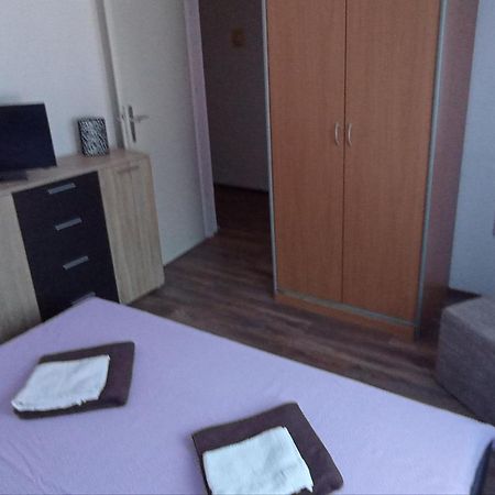 App Zeljka, 200M Beach Novi Vinodolski Exterior foto